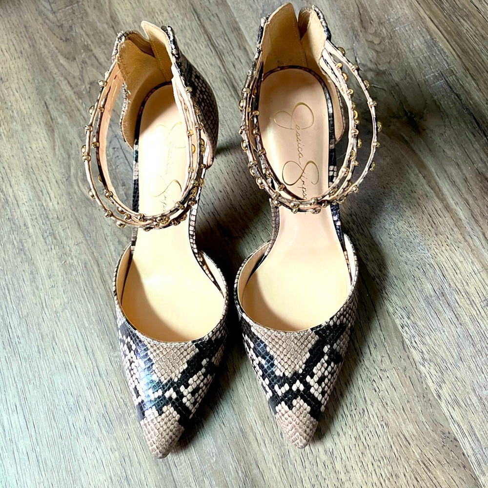 Jessica Simpson Stanika Pump